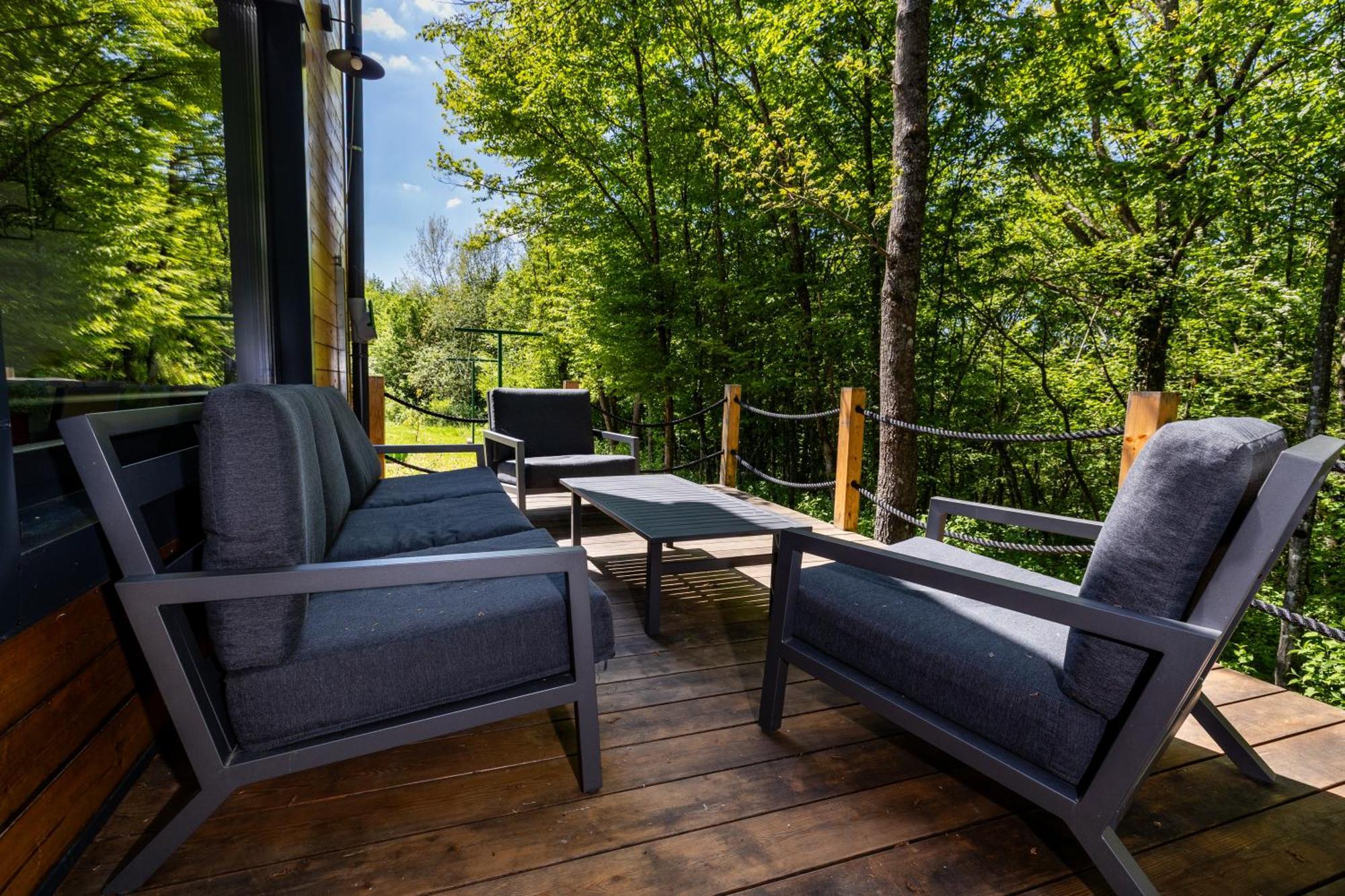 Tree Elements Treehouse Retreat Leilighet Slunj Eksteriør bilde